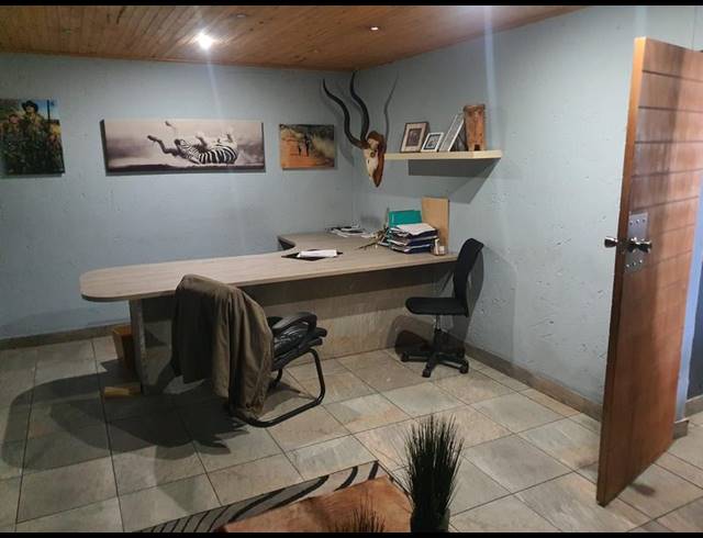 INDUSTRIAL FOR SALE IN DAGGAFONTEIN